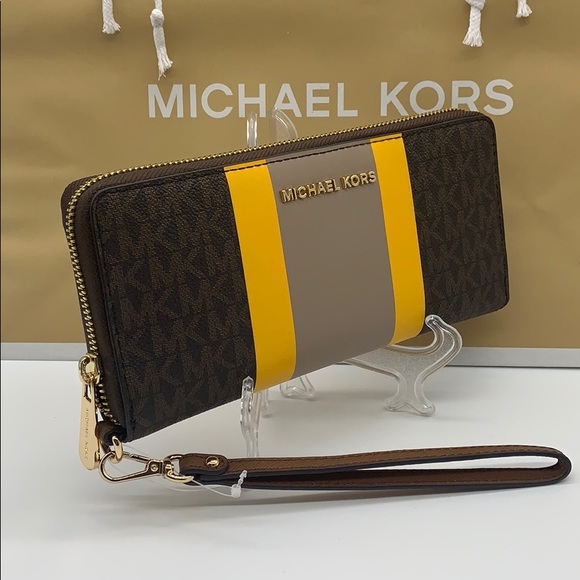 MICHAEL KORS JET SET TRAVEL LG TRVL CONTINENTAL - Picture 2 of 16
